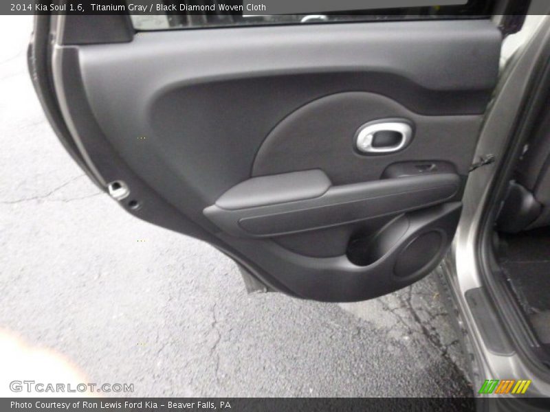 Titanium Gray / Black Diamond Woven Cloth 2014 Kia Soul 1.6