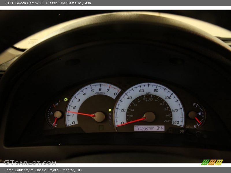 Classic Silver Metallic / Ash 2011 Toyota Camry SE