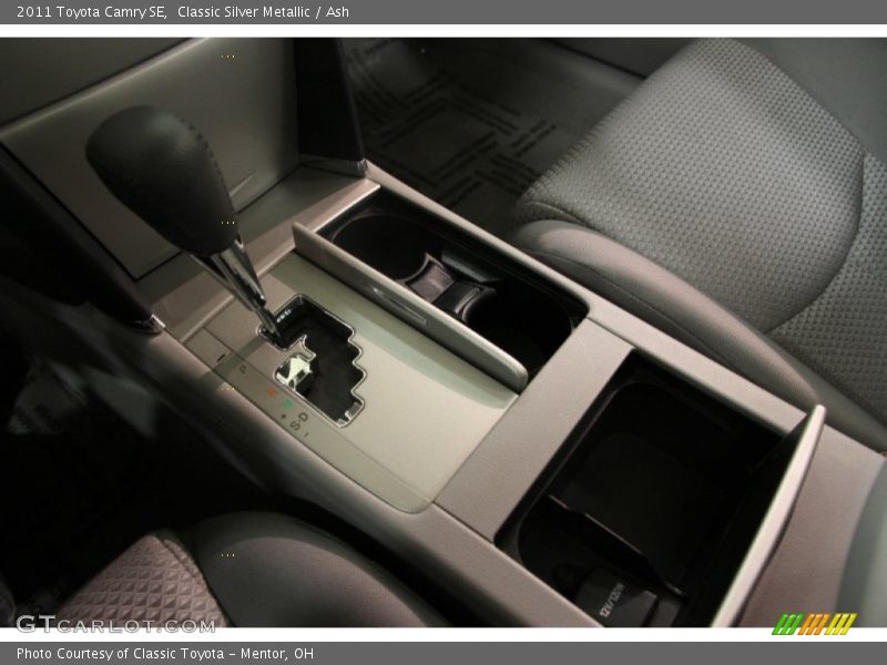 Classic Silver Metallic / Ash 2011 Toyota Camry SE