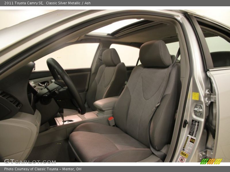 Classic Silver Metallic / Ash 2011 Toyota Camry SE