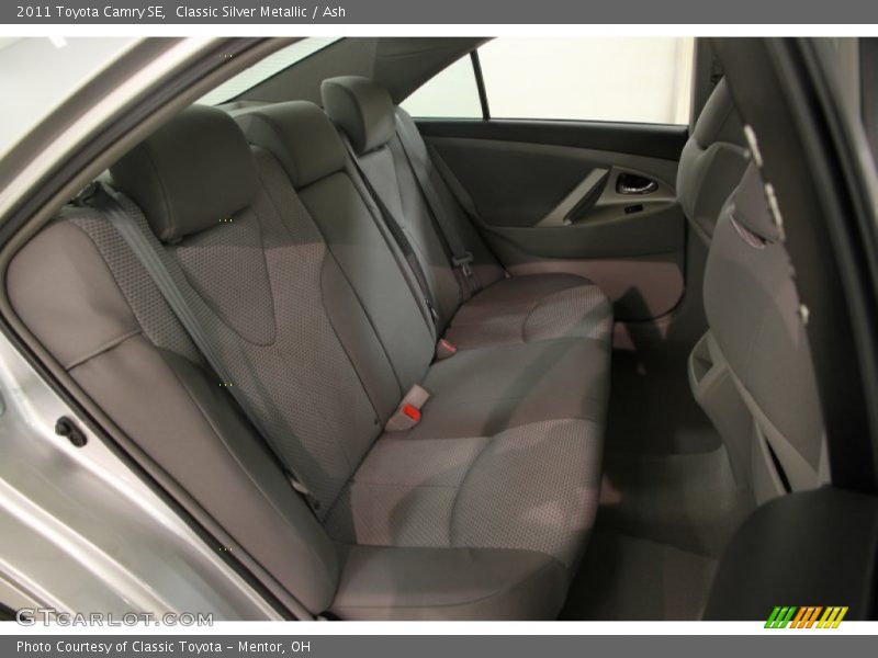 Classic Silver Metallic / Ash 2011 Toyota Camry SE