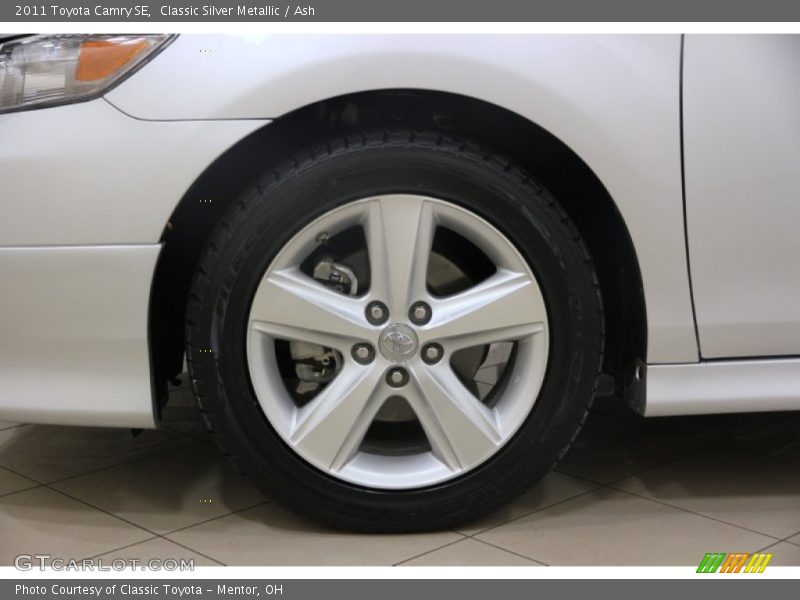 Classic Silver Metallic / Ash 2011 Toyota Camry SE