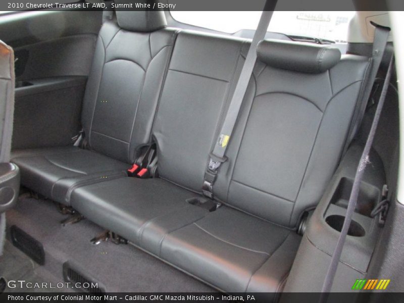 Summit White / Ebony 2010 Chevrolet Traverse LT AWD