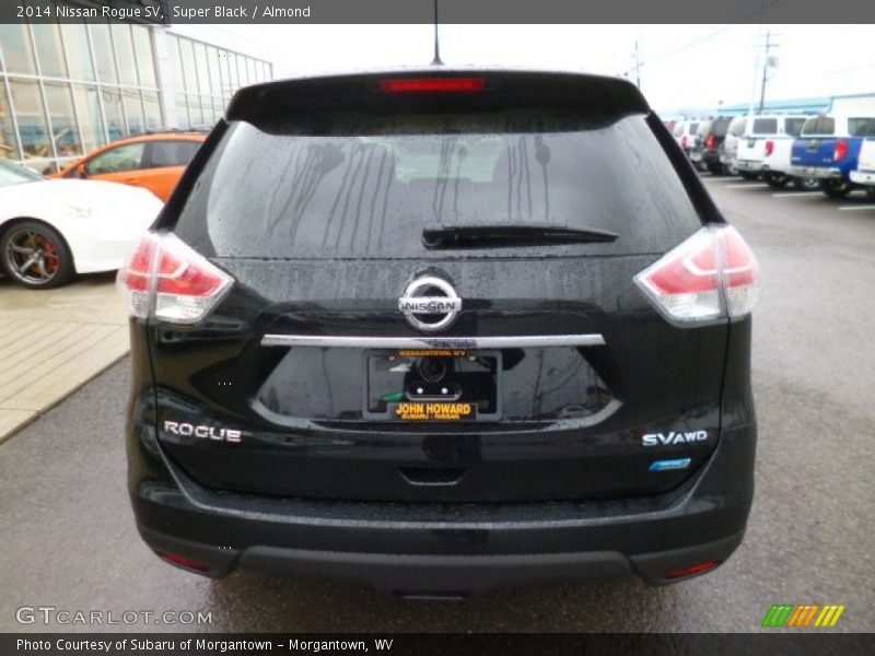 Super Black / Almond 2014 Nissan Rogue SV