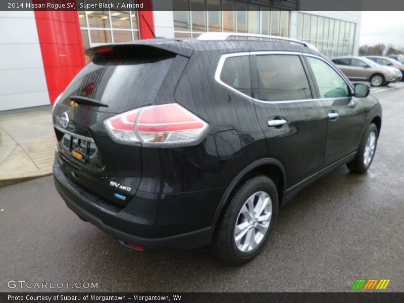 Super Black / Almond 2014 Nissan Rogue SV