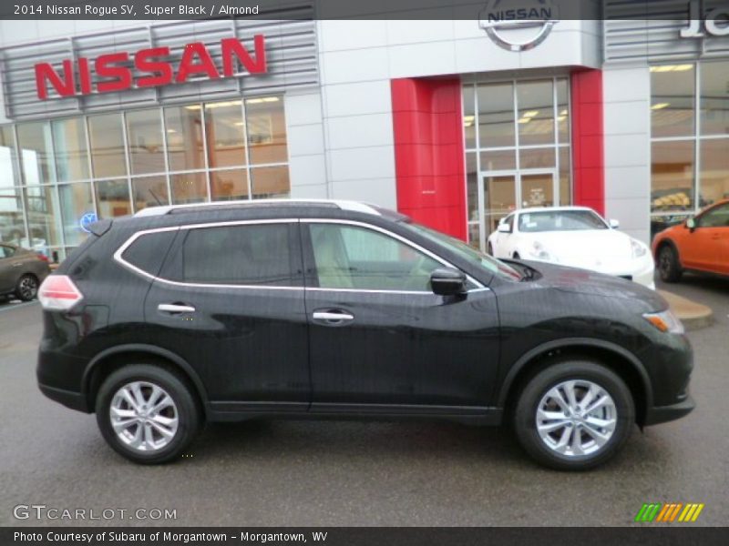 Super Black / Almond 2014 Nissan Rogue SV