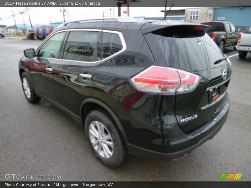 Super Black / Charcoal 2014 Nissan Rogue SV AWD