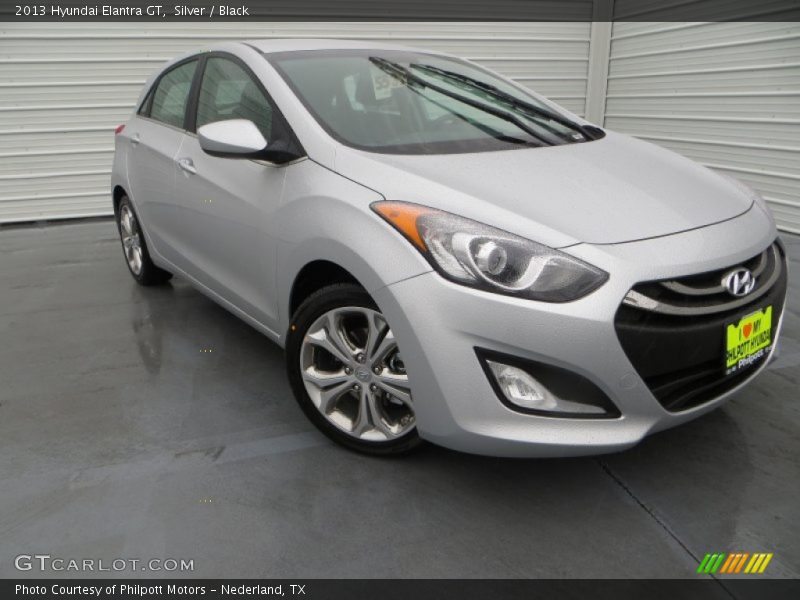 Silver / Black 2013 Hyundai Elantra GT