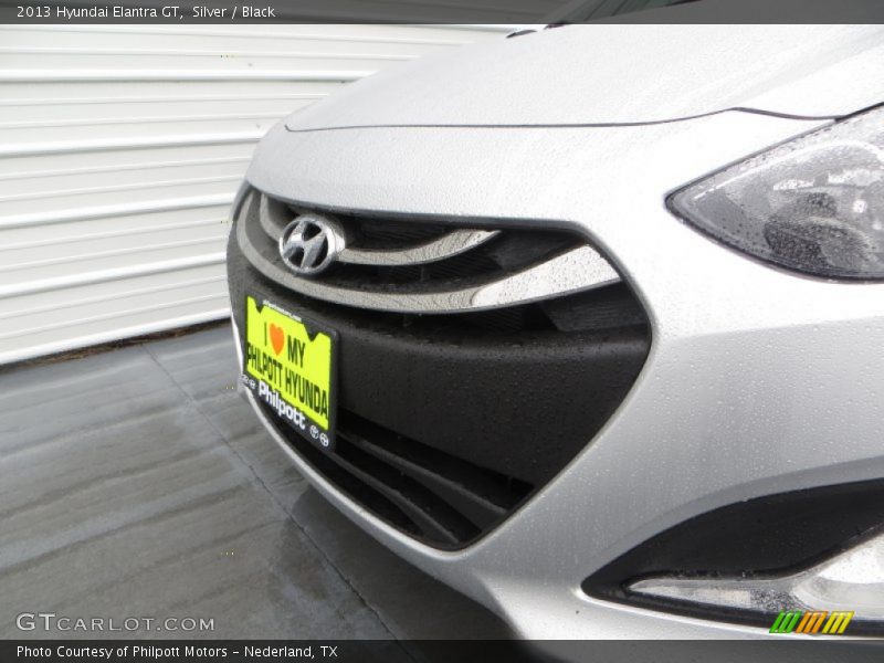 Silver / Black 2013 Hyundai Elantra GT