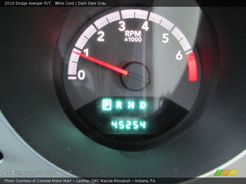 White Gold / Dark Slate Gray 2010 Dodge Avenger R/T