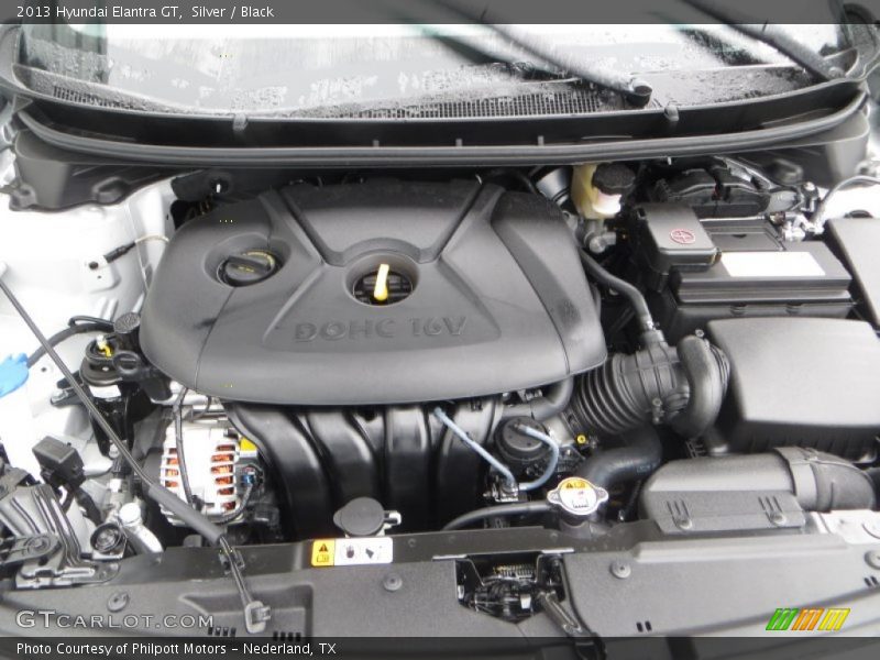 Silver / Black 2013 Hyundai Elantra GT