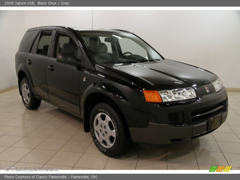 Black Onyx / Gray 2005 Saturn VUE