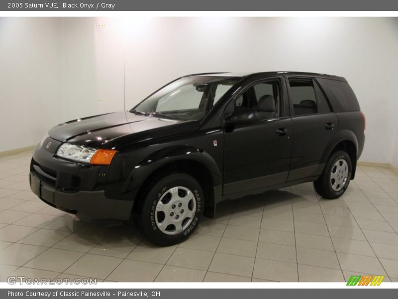 Black Onyx / Gray 2005 Saturn VUE