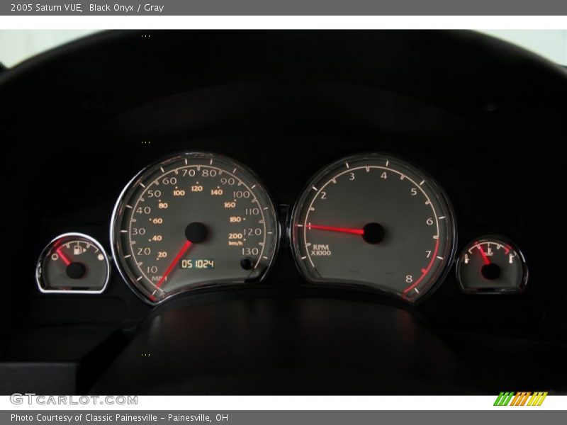 Black Onyx / Gray 2005 Saturn VUE