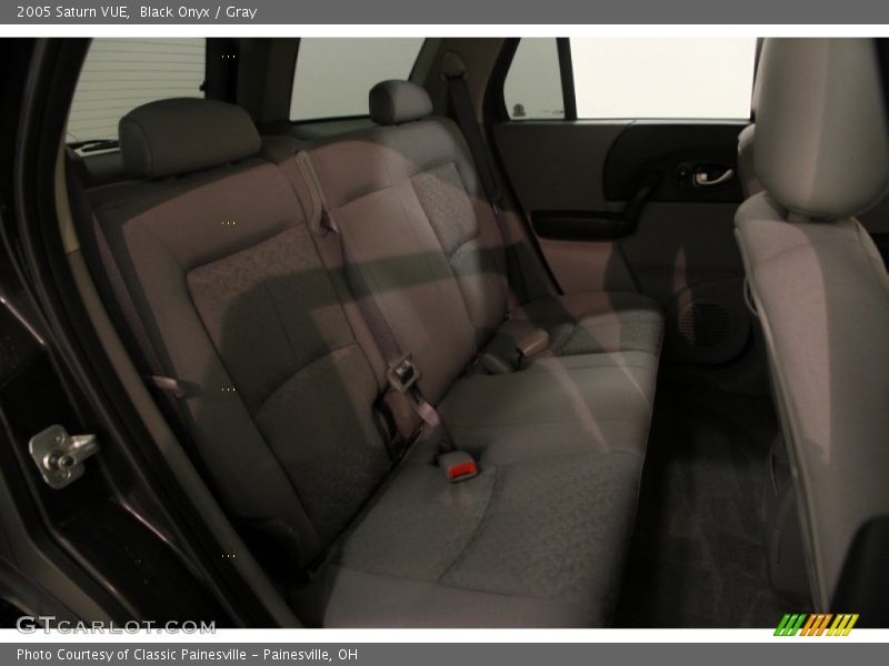 Black Onyx / Gray 2005 Saturn VUE