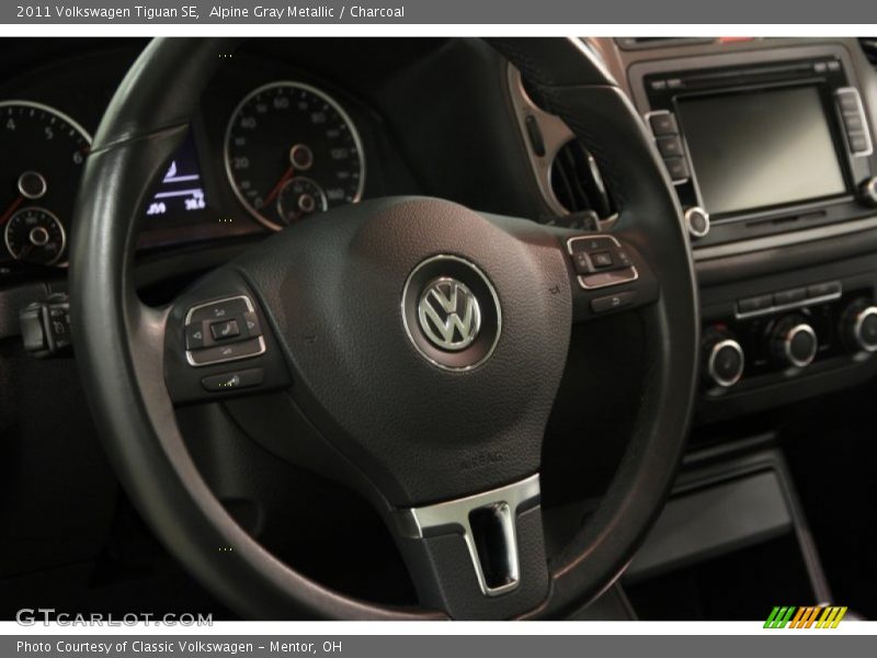 Alpine Gray Metallic / Charcoal 2011 Volkswagen Tiguan SE