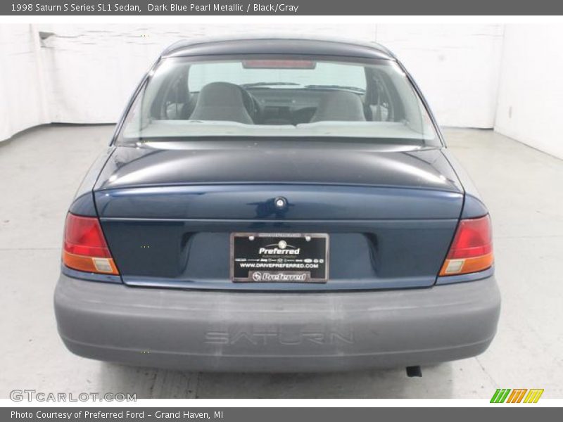 Dark Blue Pearl Metallic / Black/Gray 1998 Saturn S Series SL1 Sedan