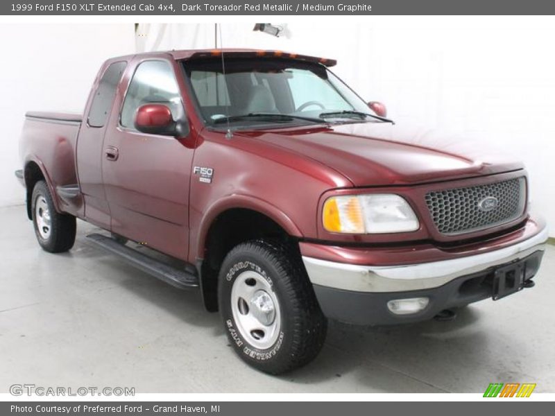 Front 3/4 View of 1999 F150 XLT Extended Cab 4x4