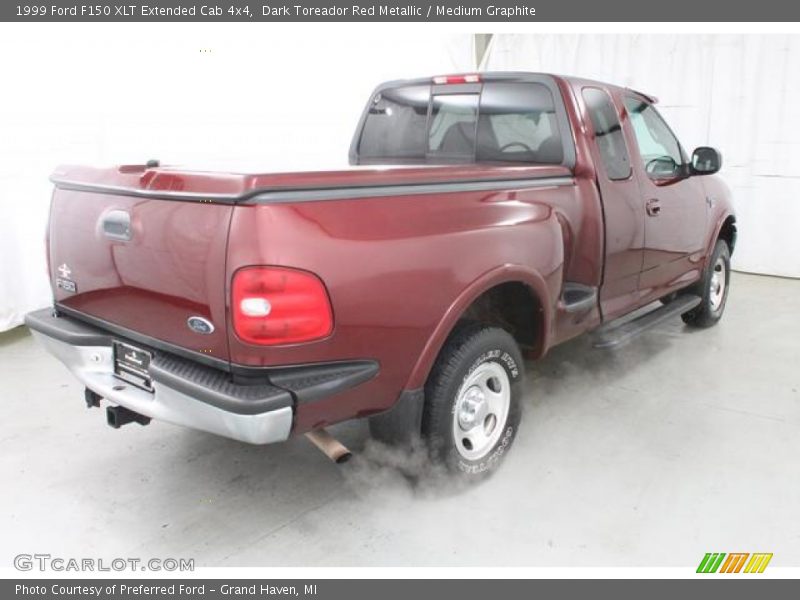 Dark Toreador Red Metallic / Medium Graphite 1999 Ford F150 XLT Extended Cab 4x4