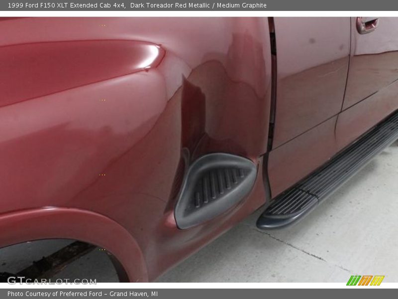 Dark Toreador Red Metallic / Medium Graphite 1999 Ford F150 XLT Extended Cab 4x4