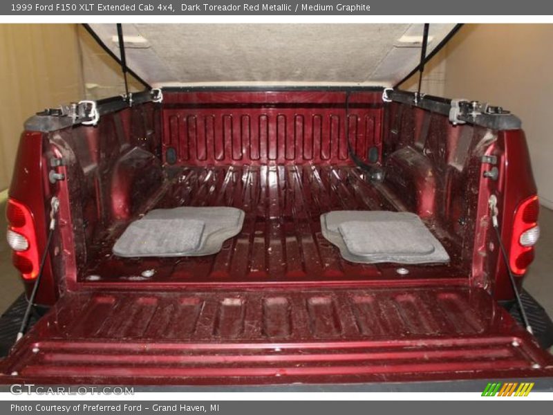 Dark Toreador Red Metallic / Medium Graphite 1999 Ford F150 XLT Extended Cab 4x4