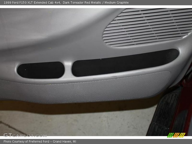 Dark Toreador Red Metallic / Medium Graphite 1999 Ford F150 XLT Extended Cab 4x4