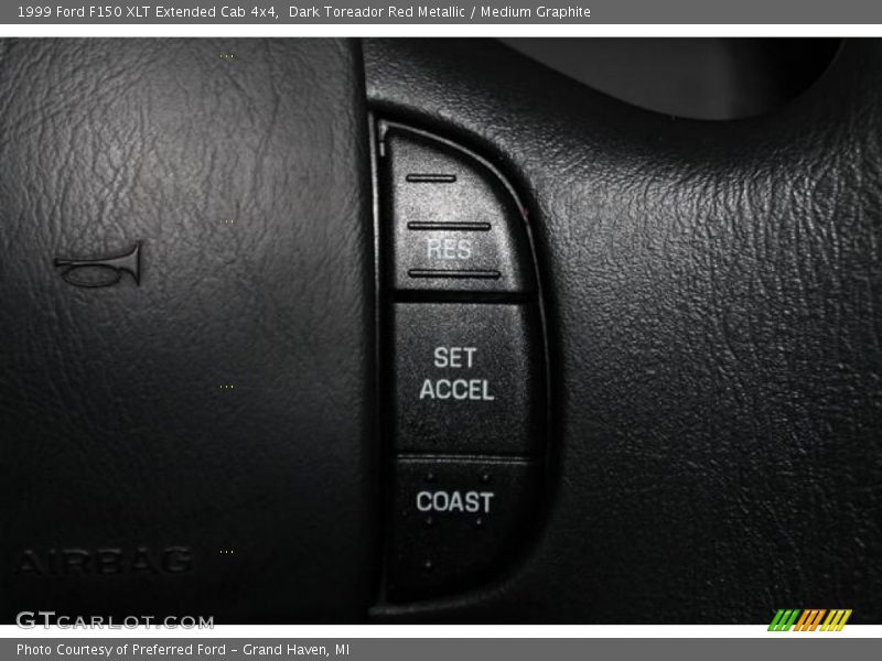 Dark Toreador Red Metallic / Medium Graphite 1999 Ford F150 XLT Extended Cab 4x4