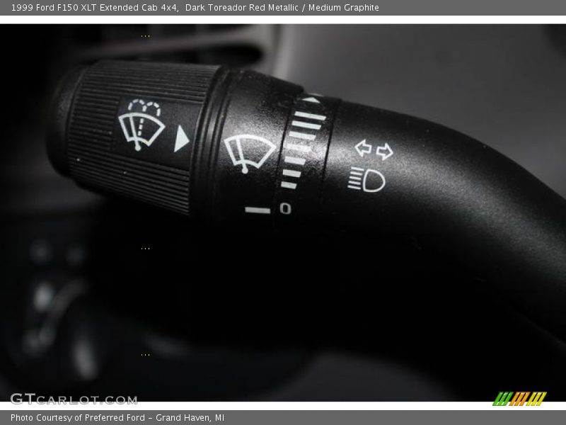Dark Toreador Red Metallic / Medium Graphite 1999 Ford F150 XLT Extended Cab 4x4