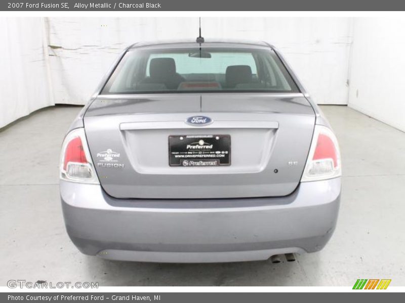 Alloy Metallic / Charcoal Black 2007 Ford Fusion SE