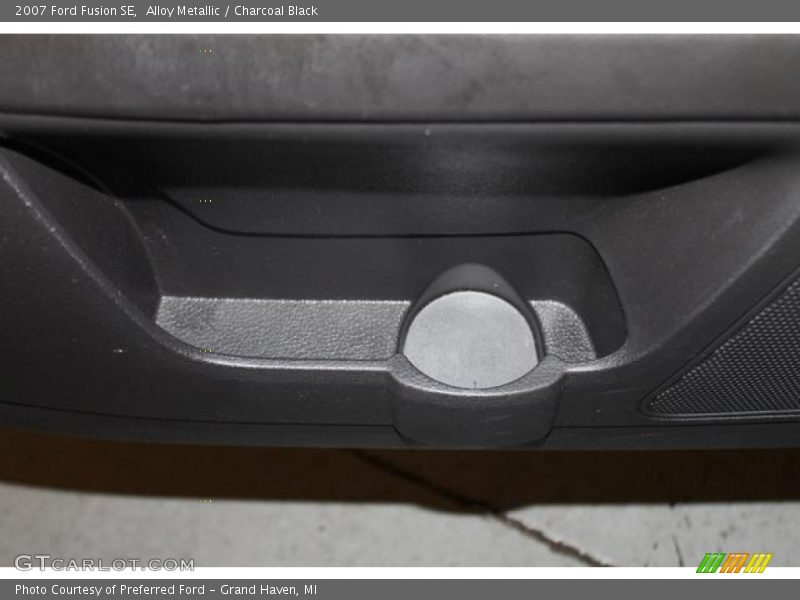 Alloy Metallic / Charcoal Black 2007 Ford Fusion SE