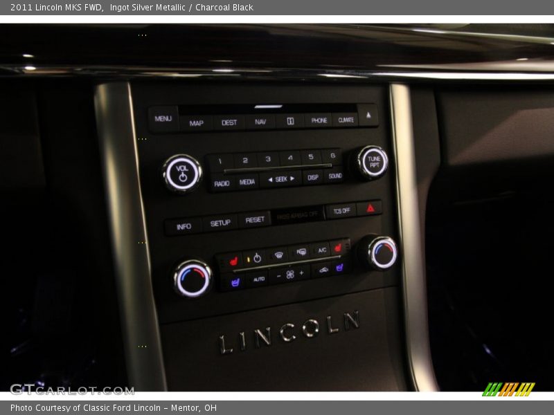 Ingot Silver Metallic / Charcoal Black 2011 Lincoln MKS FWD