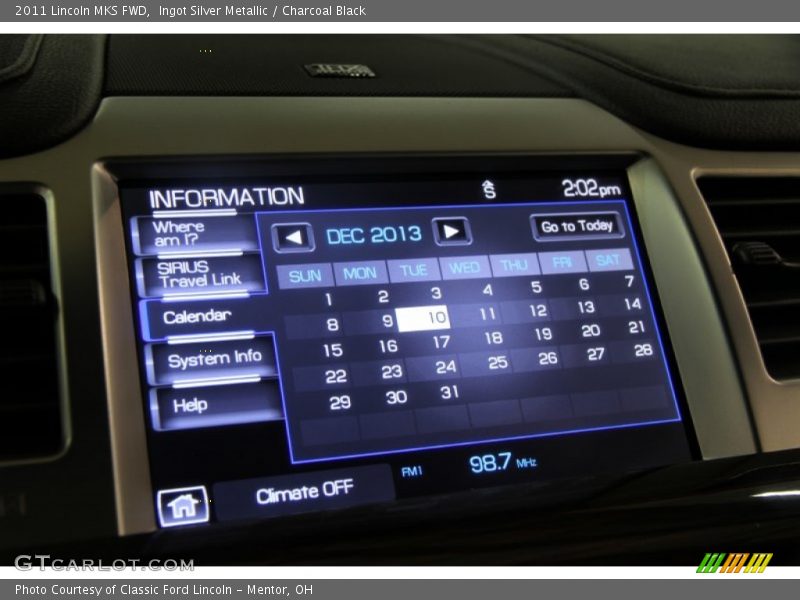 Ingot Silver Metallic / Charcoal Black 2011 Lincoln MKS FWD
