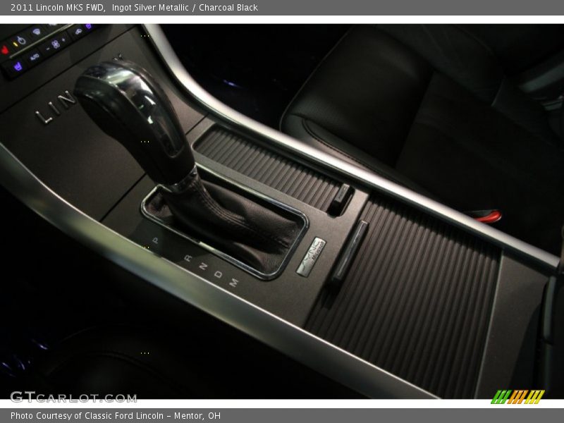 Ingot Silver Metallic / Charcoal Black 2011 Lincoln MKS FWD