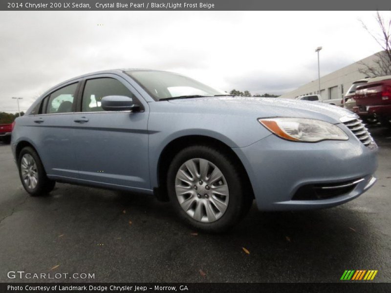 Front 3/4 View of 2014 200 LX Sedan