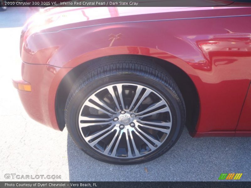 Inferno Red Crystal Pearl / Dark Slate Gray 2010 Chrysler 300 300S V6