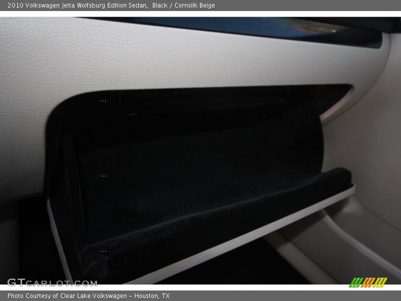 Black / Cornsilk Beige 2010 Volkswagen Jetta Wolfsburg Edition Sedan
