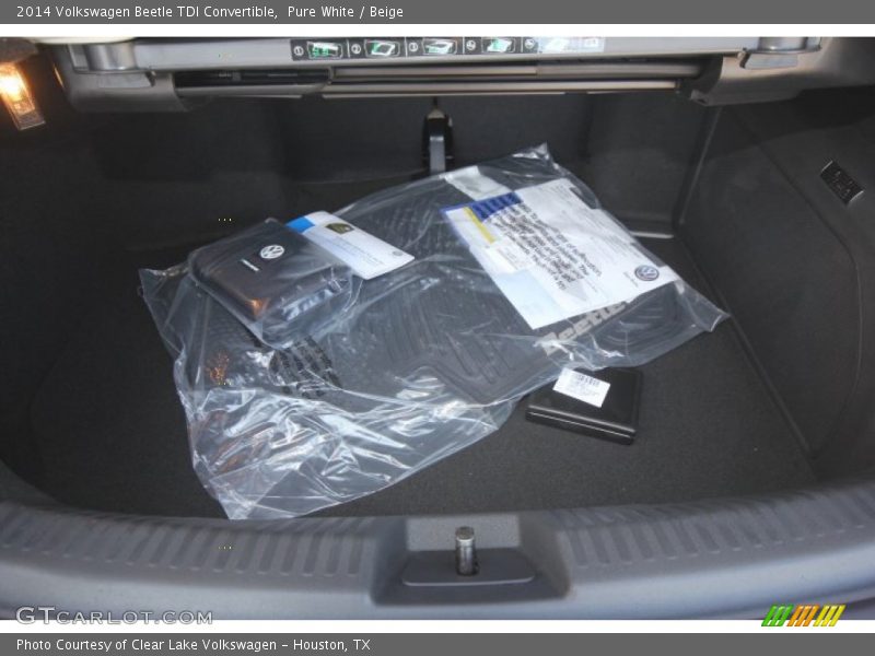 Pure White / Beige 2014 Volkswagen Beetle TDI Convertible
