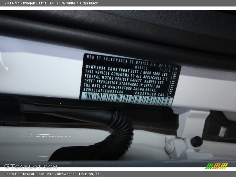 Pure White / Titan Black 2014 Volkswagen Beetle TDI