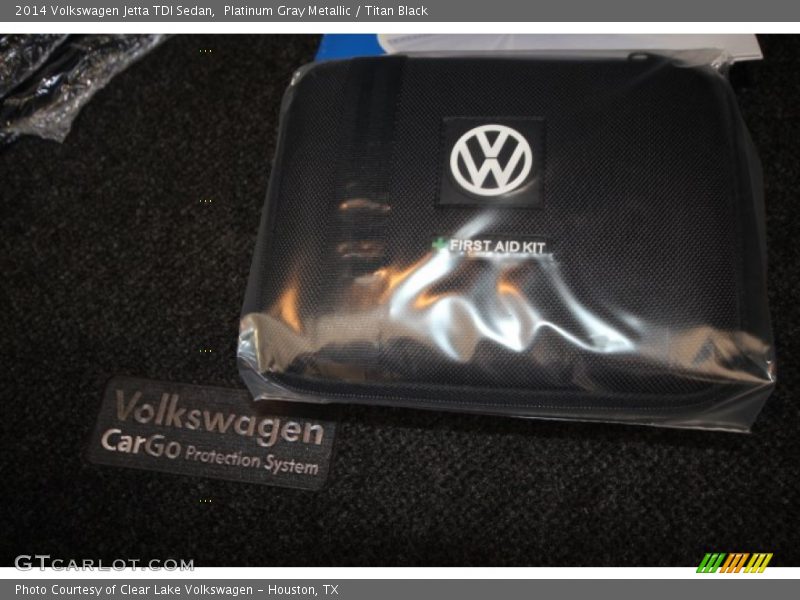 Platinum Gray Metallic / Titan Black 2014 Volkswagen Jetta TDI Sedan