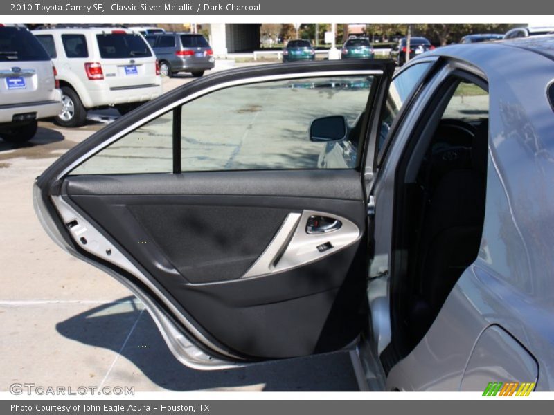 Classic Silver Metallic / Dark Charcoal 2010 Toyota Camry SE