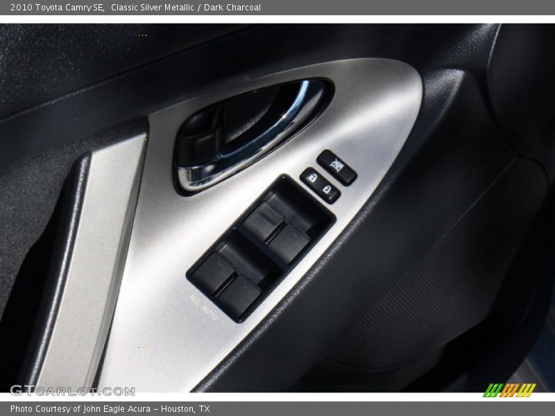Classic Silver Metallic / Dark Charcoal 2010 Toyota Camry SE
