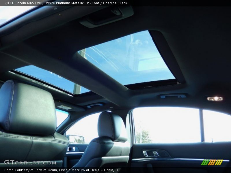 White Platinum Metallic Tri-Coat / Charcoal Black 2011 Lincoln MKS FWD
