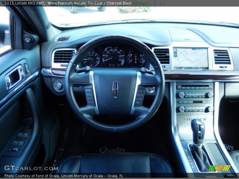 White Platinum Metallic Tri-Coat / Charcoal Black 2011 Lincoln MKS FWD