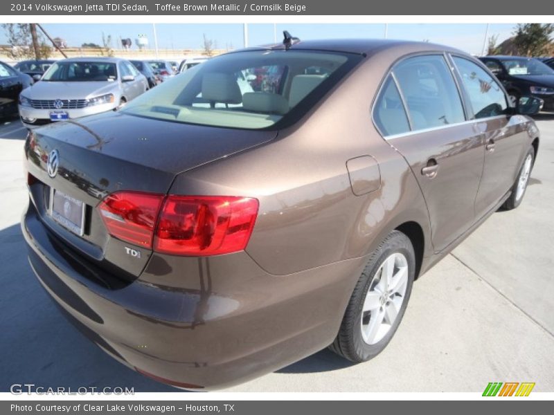 Toffee Brown Metallic / Cornsilk Beige 2014 Volkswagen Jetta TDI Sedan