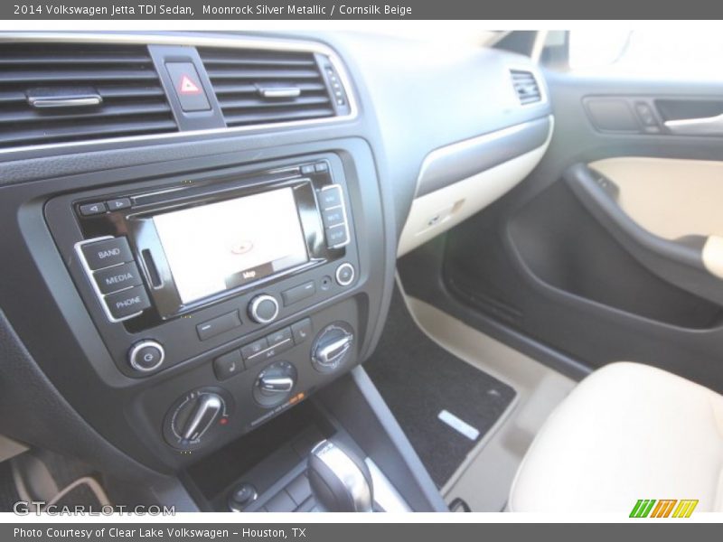 Moonrock Silver Metallic / Cornsilk Beige 2014 Volkswagen Jetta TDI Sedan