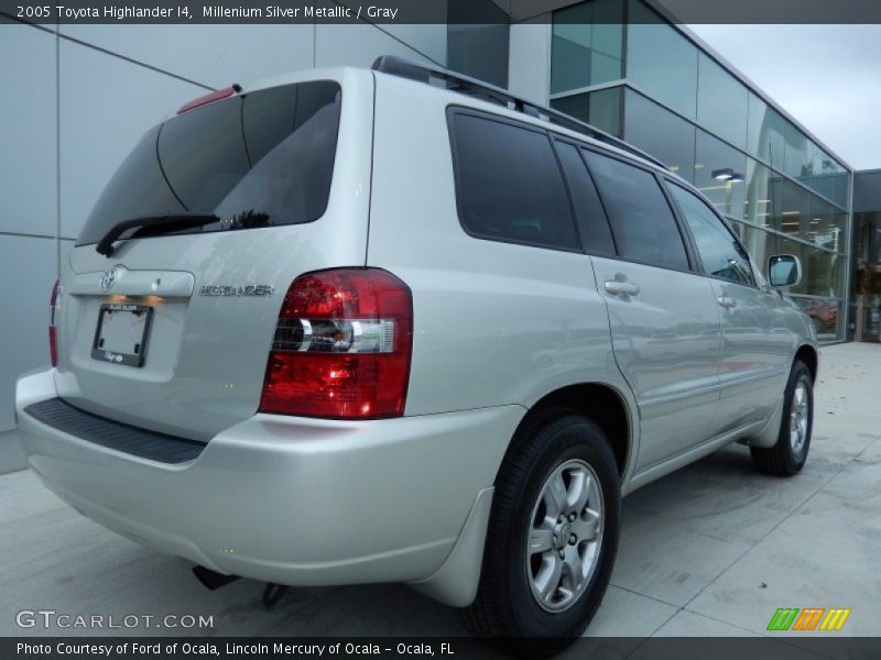 Millenium Silver Metallic / Gray 2005 Toyota Highlander I4