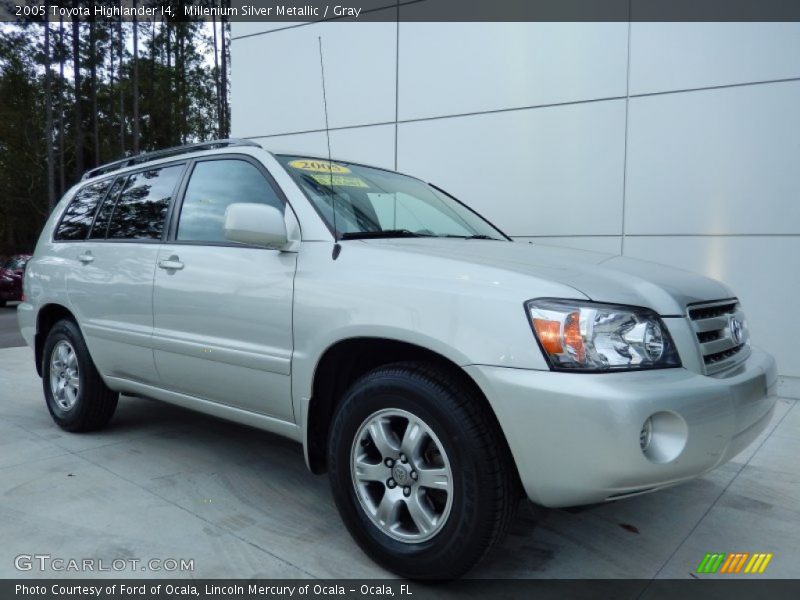 Millenium Silver Metallic / Gray 2005 Toyota Highlander I4