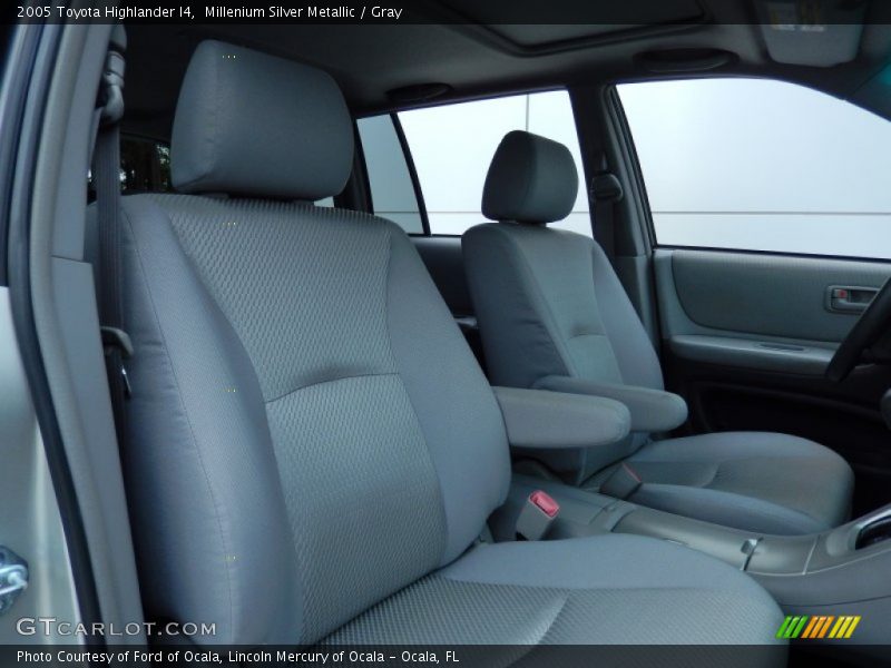 Millenium Silver Metallic / Gray 2005 Toyota Highlander I4