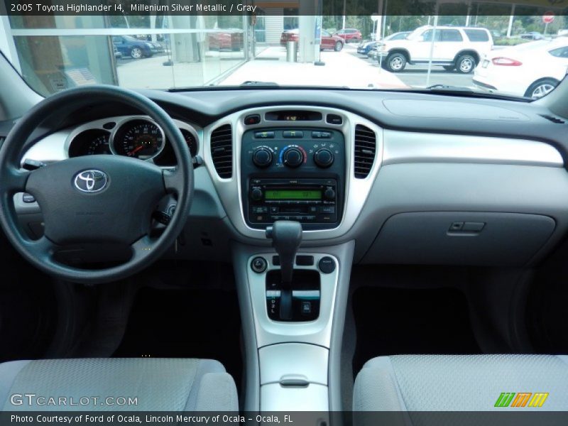Millenium Silver Metallic / Gray 2005 Toyota Highlander I4