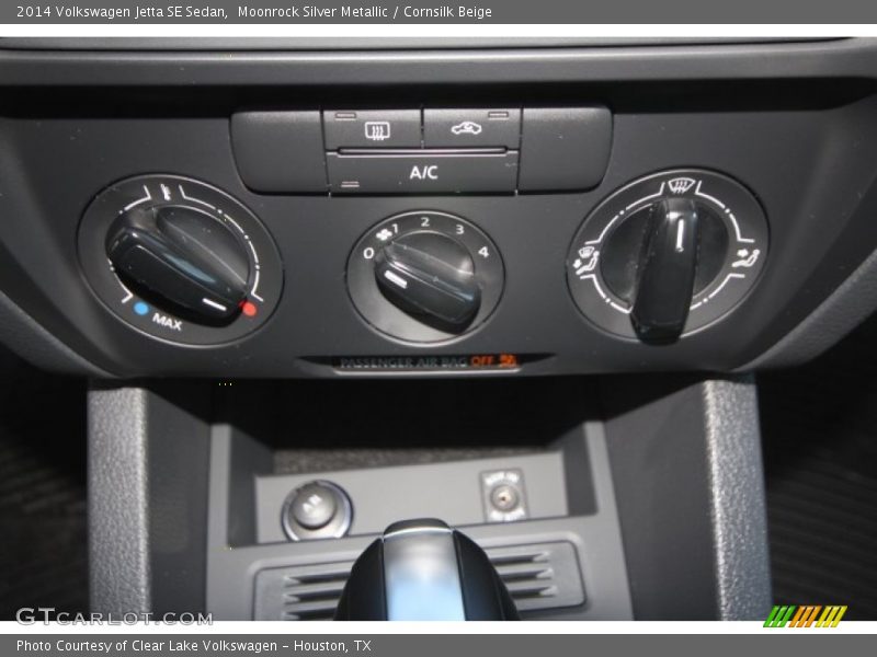 Moonrock Silver Metallic / Cornsilk Beige 2014 Volkswagen Jetta SE Sedan